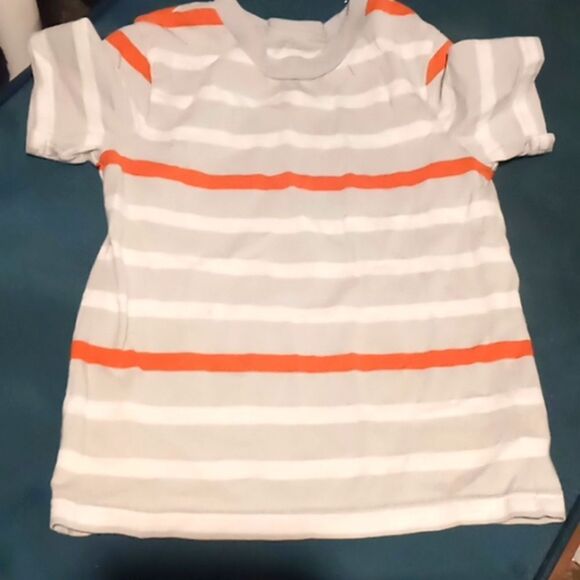 Tee  - Picture 1 of 3